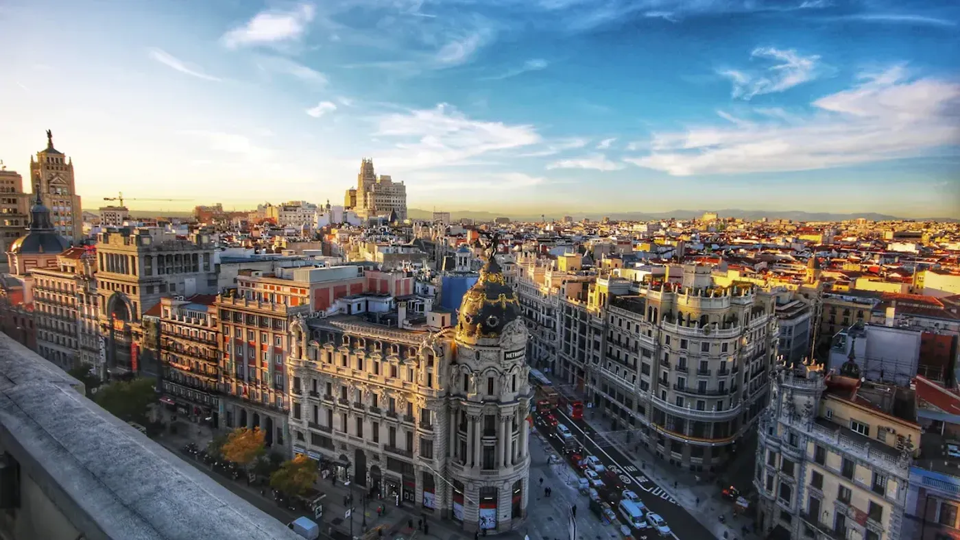 عمارة برشلونة الجميلة، إسبانيا